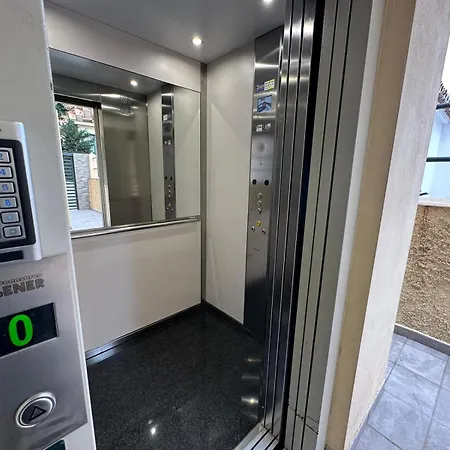 Apartment Ama611 - Terraza, Wifi, Playa La Carihuela A 100 Metros Torremolinos